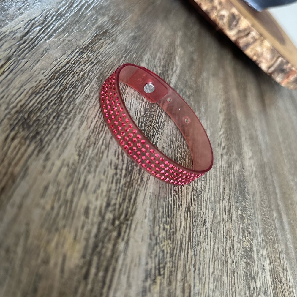 Pink Swarovski silicone bracelet